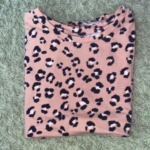 short sleeve cheetah print top